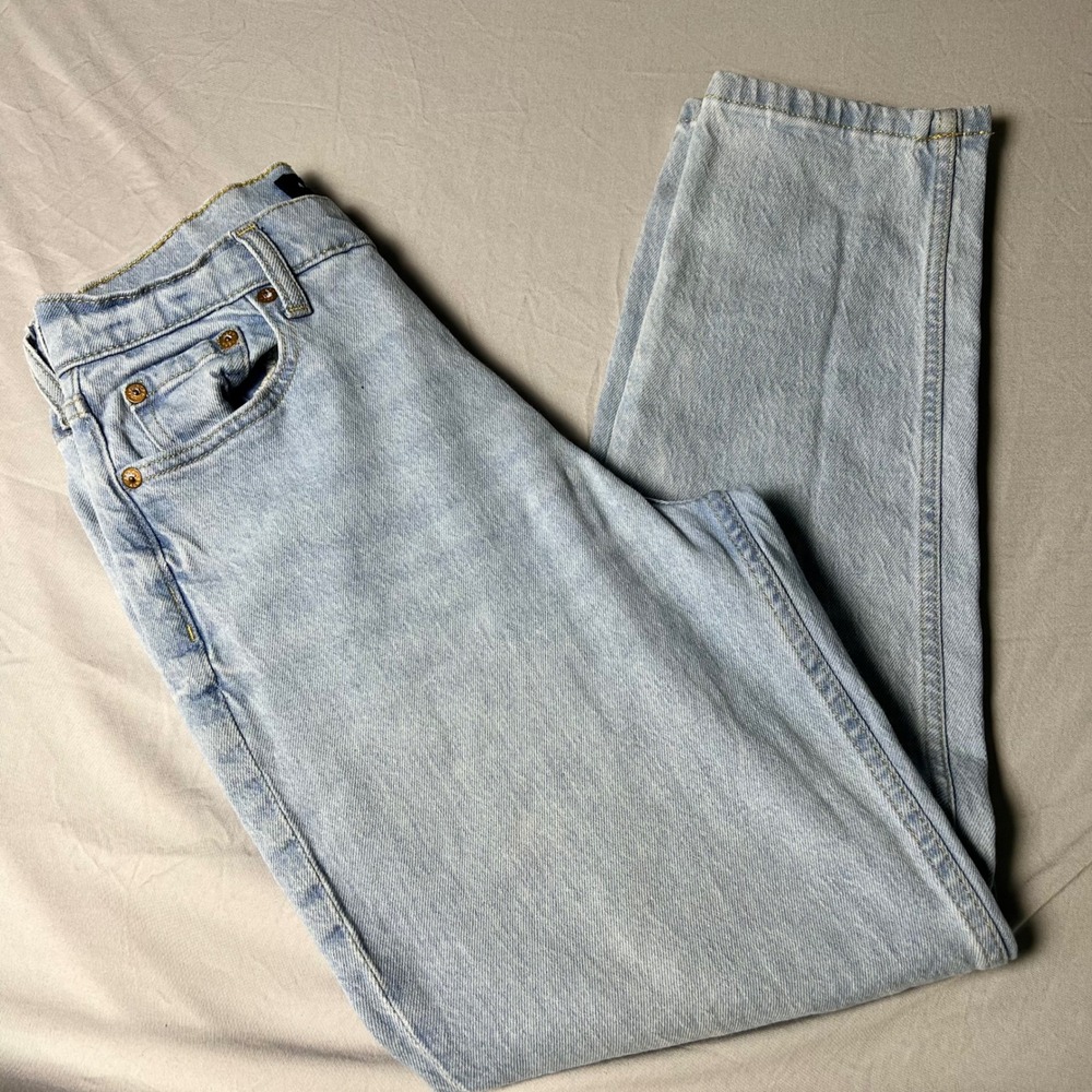 Aeropostale Mom Jeans Light Wash High Rise Button Fly Blue Denim Size 4 Reg